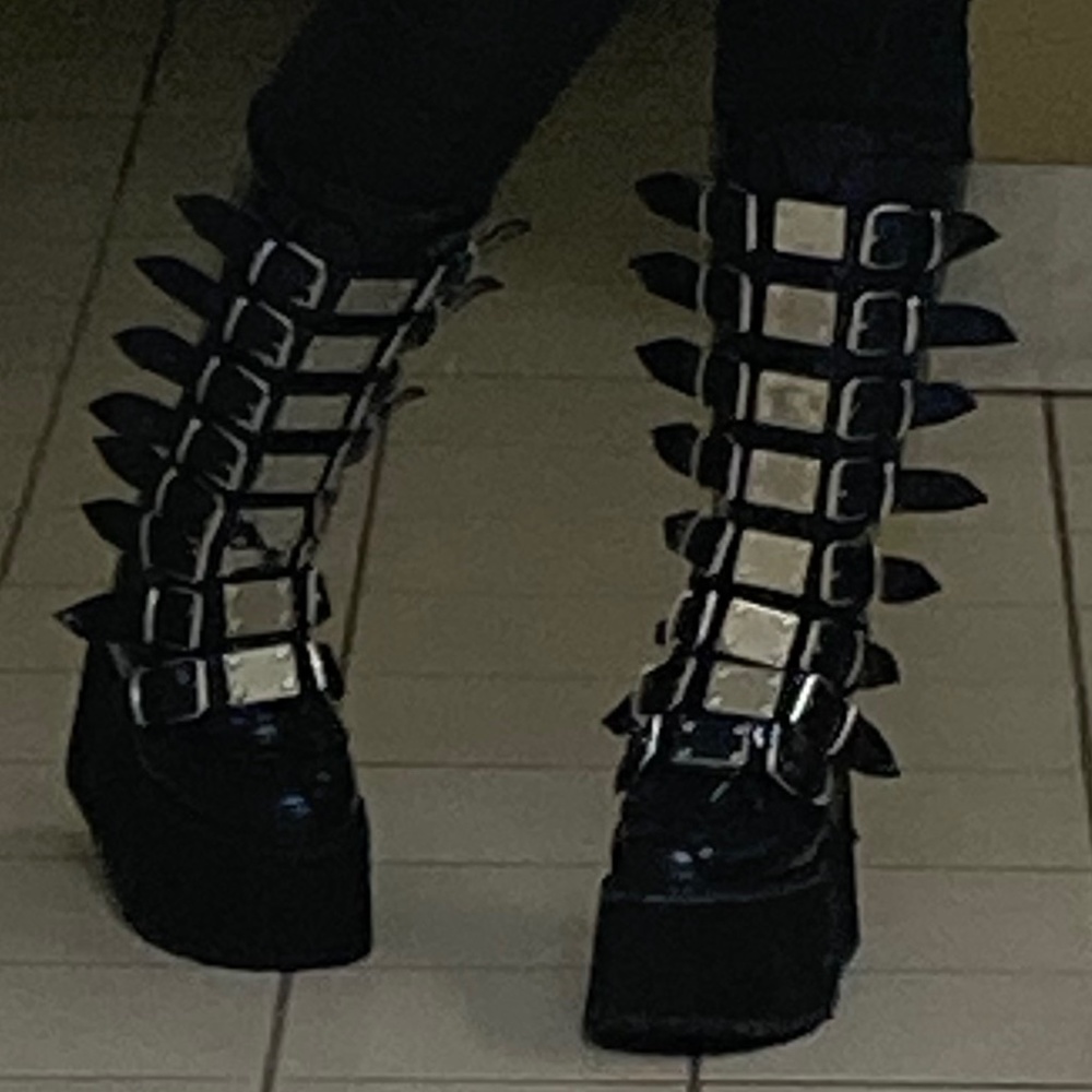 Demonia Damned-318 Black Holographic